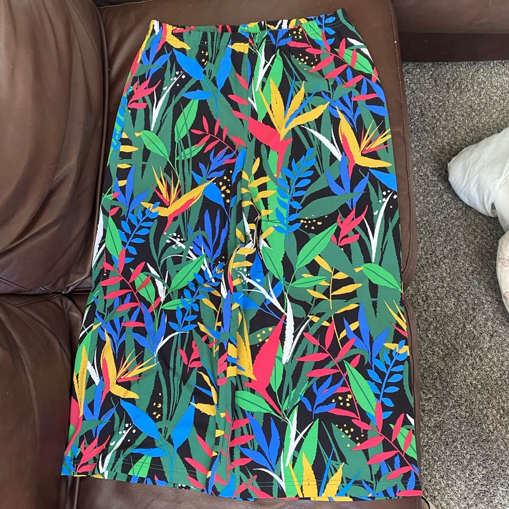 Multi-Colored Bird of Paradise Capri Pants